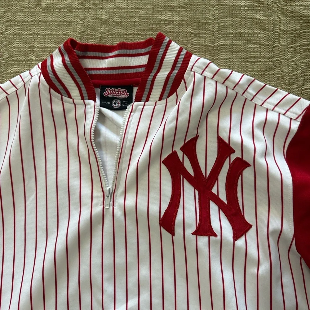 Stitches Red and White Striped  NY Yankee Men's Jersey .size XL - Picture 3 of 5